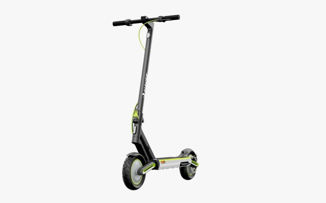 Navee S65 Review: A Loud and Proud Electric Scooter